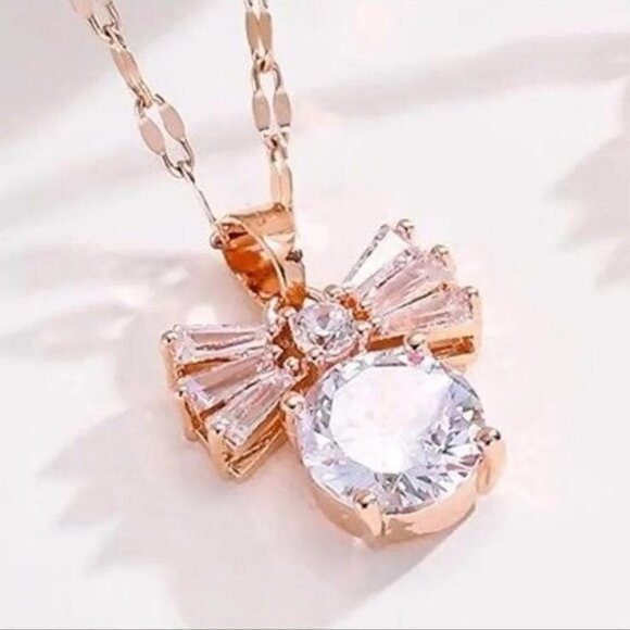 Jewelry - Zircon Crystal Pendant Necklace